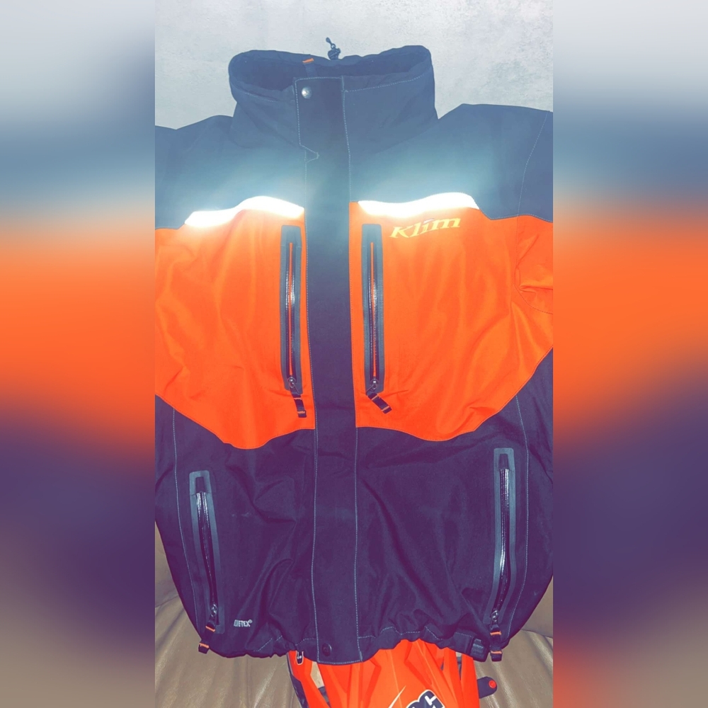 Sled Jacket - Picture 2 of 2